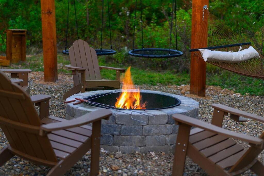 Villa Under The Stars - Secluded, Hot Tub, Firepit, Games Broken Bow Exterior foto