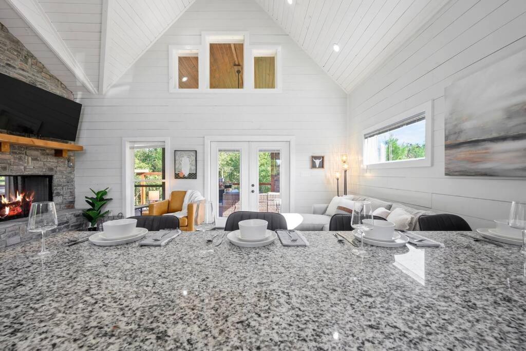 Villa Under The Stars - Secluded, Hot Tub, Firepit, Games Broken Bow Exterior foto
