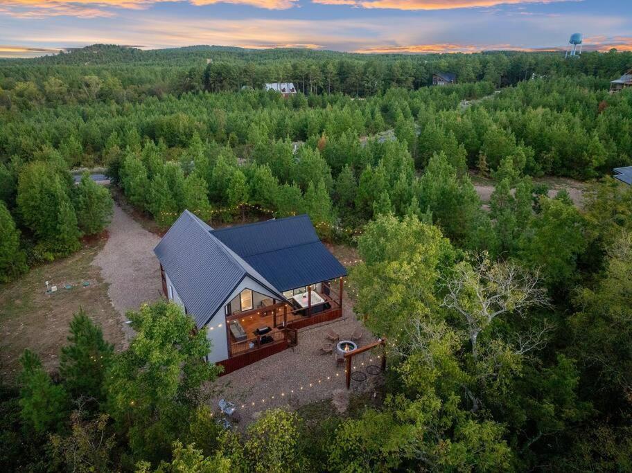 Villa Under The Stars - Secluded, Hot Tub, Firepit, Games Broken Bow Exterior foto